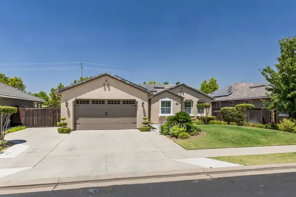 3863 Serena Avenue, Clovis, CA 93619