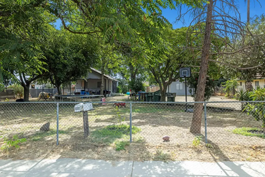 1222 Olive Avenue, Sanger, CA 93657 - #2