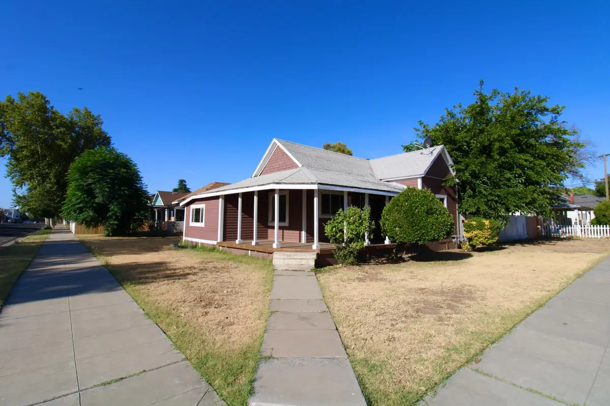 432 4th Street, Clovis, CA 93612 - #1