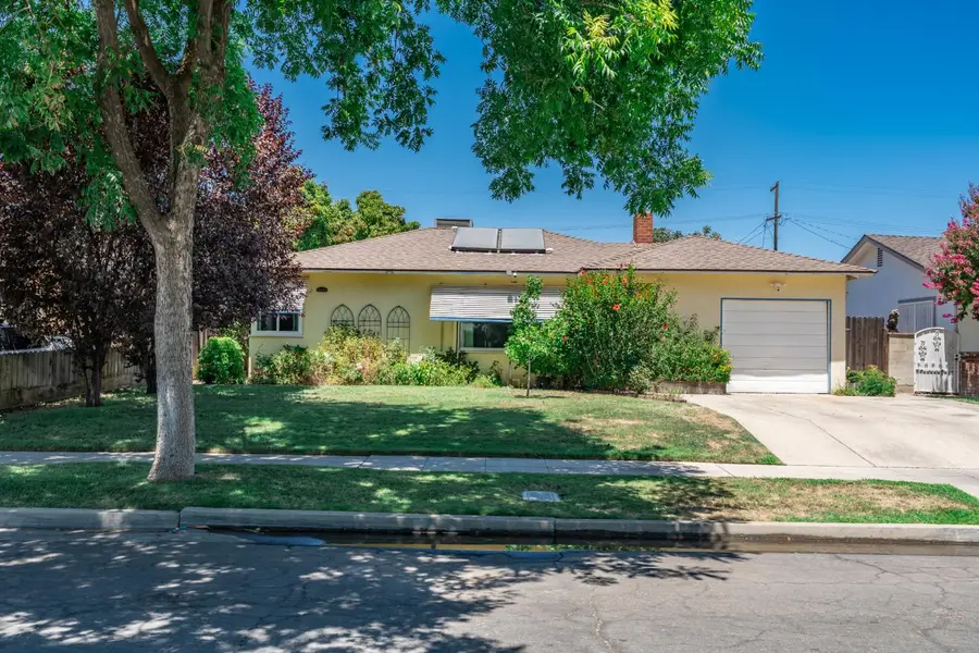 1026 W Dayton Avenue, Fresno, CA 93705 - #2