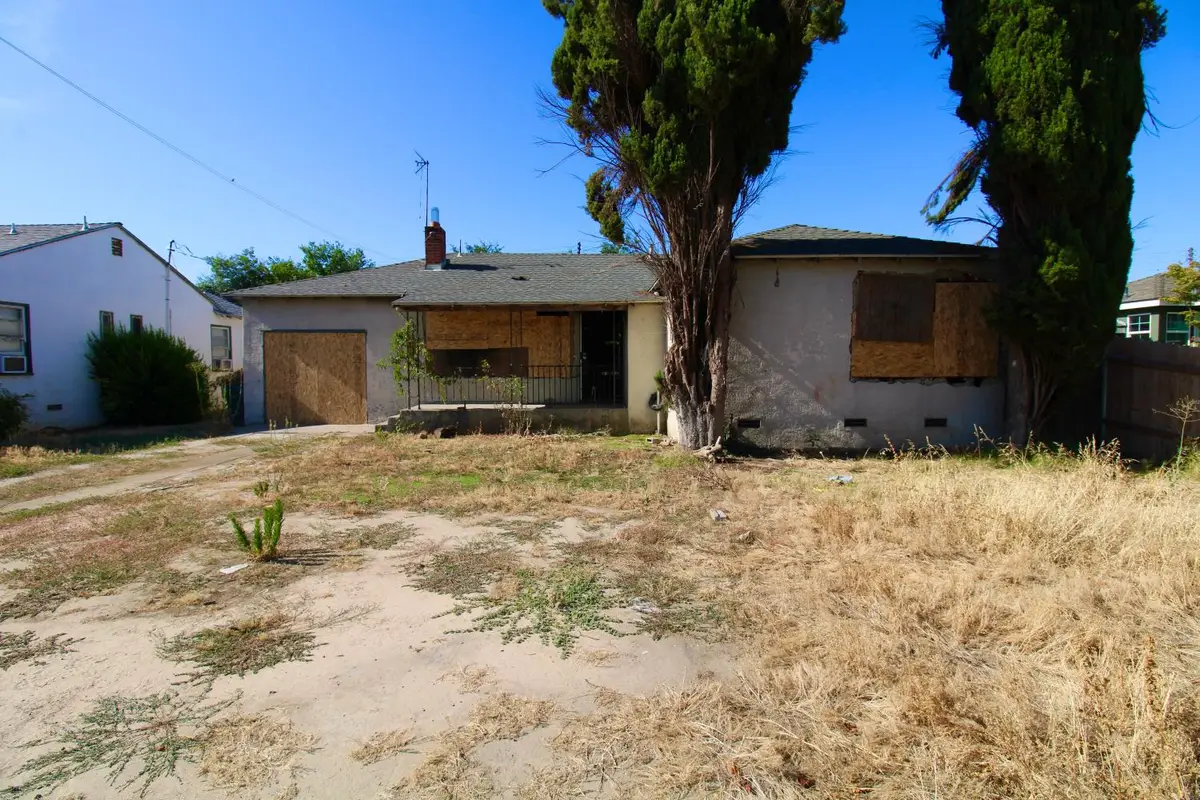2226 E Normal Avenue, Fresno, CA 93703 - #1