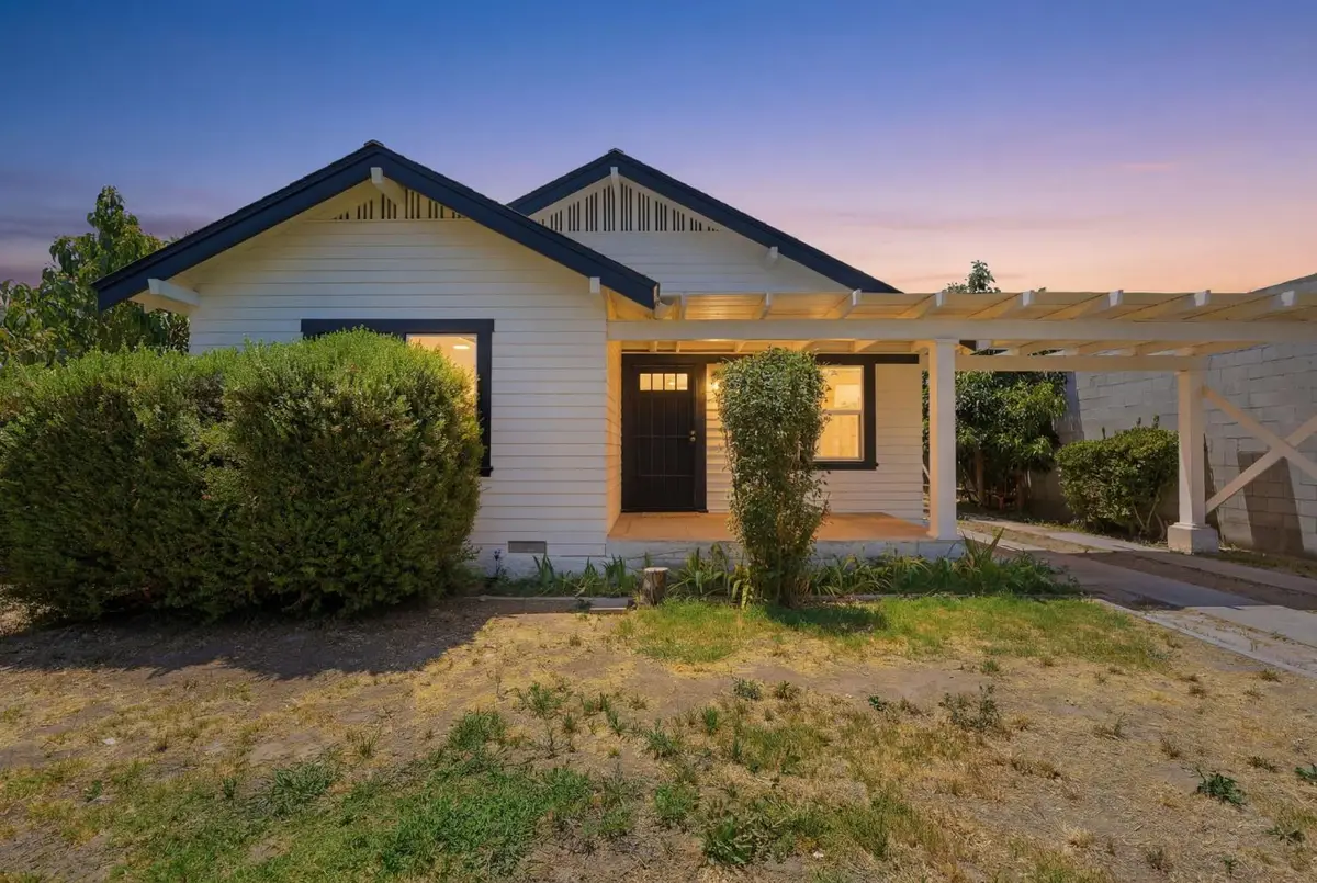 35 S Howland Street, Porterville, CA 93257 - #1