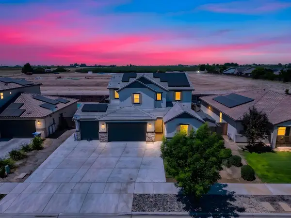 763 Howard Street, Kingsburg, CA 93631