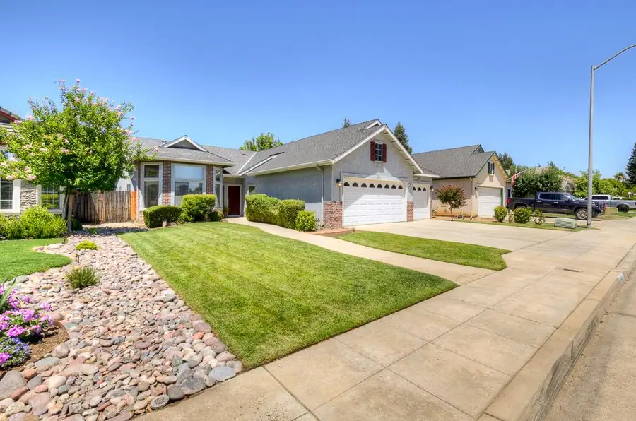 2671 Rall Avenue, Clovis, CA 93611 - #3