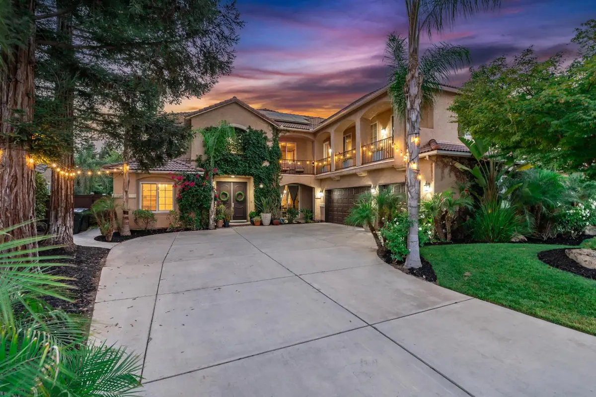1720 N Filbert Avenue, Clovis, CA 93619 - #1