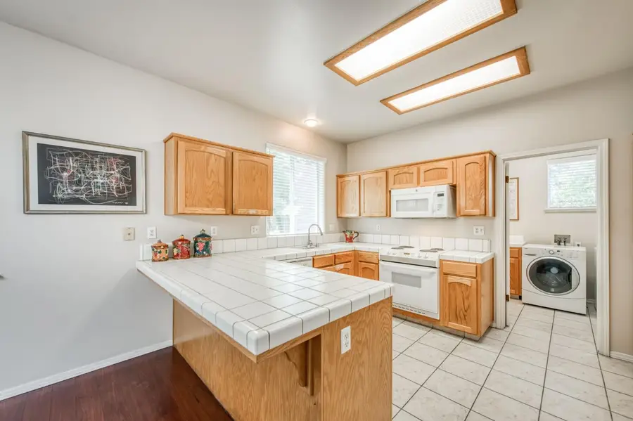 1083 E Monticello Circle, Fresno, CA 93720 - #2