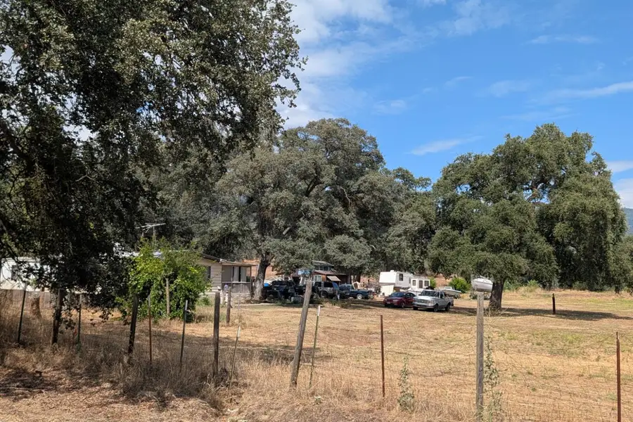 40300 Dunlap Road, Dunlap, CA 93621 - #2