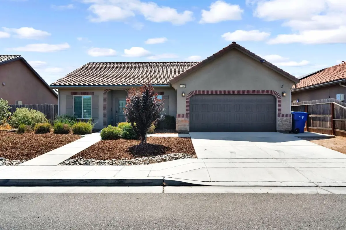1192 S Orangewood Drive, Fresno, CA 93727 - #1