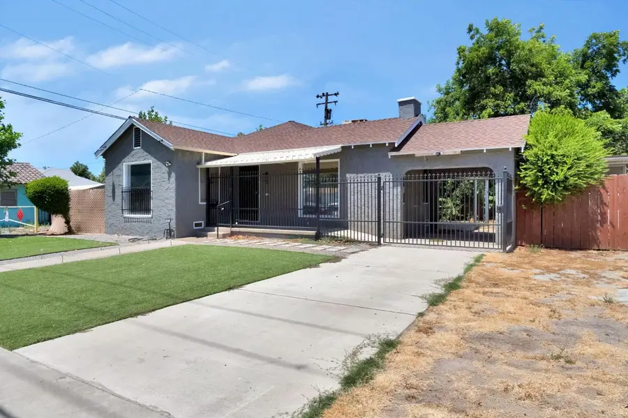 615 E 5th Street, Madera, CA 93638 - #3
