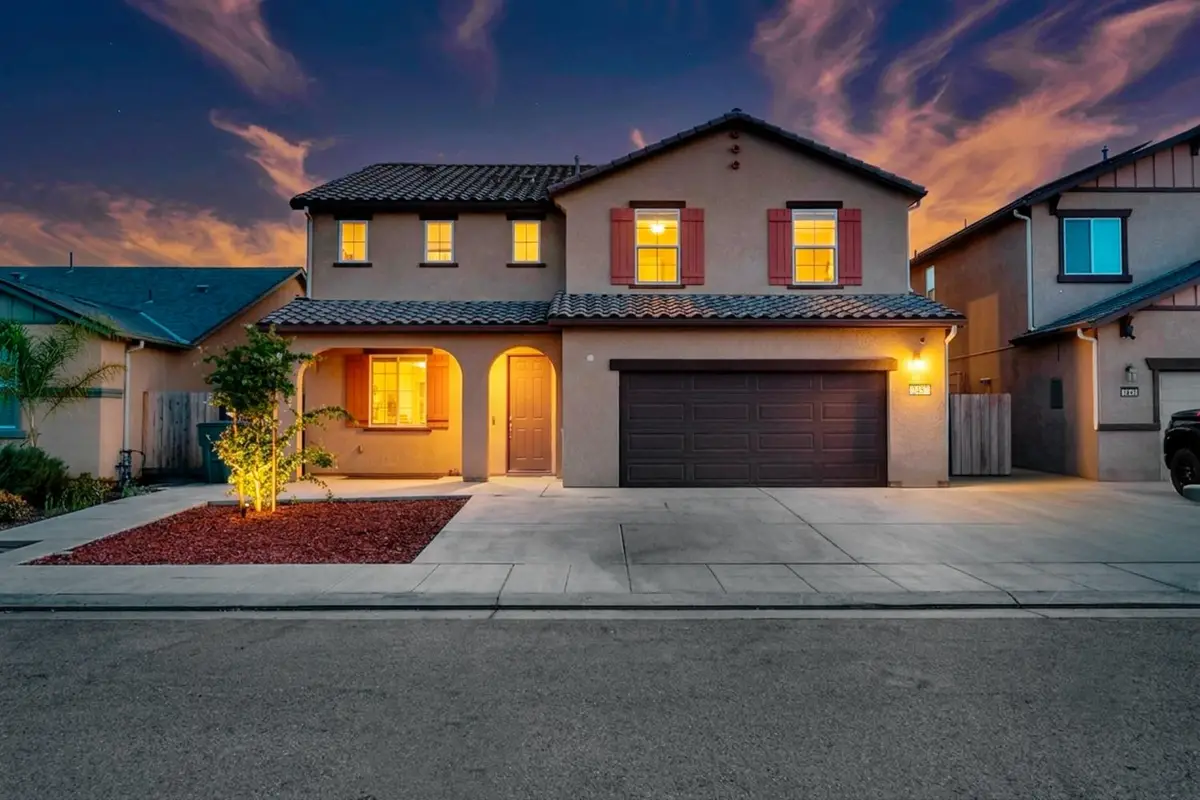2457 N Pearwood Avenue, Fresno, CA 93727 - #1