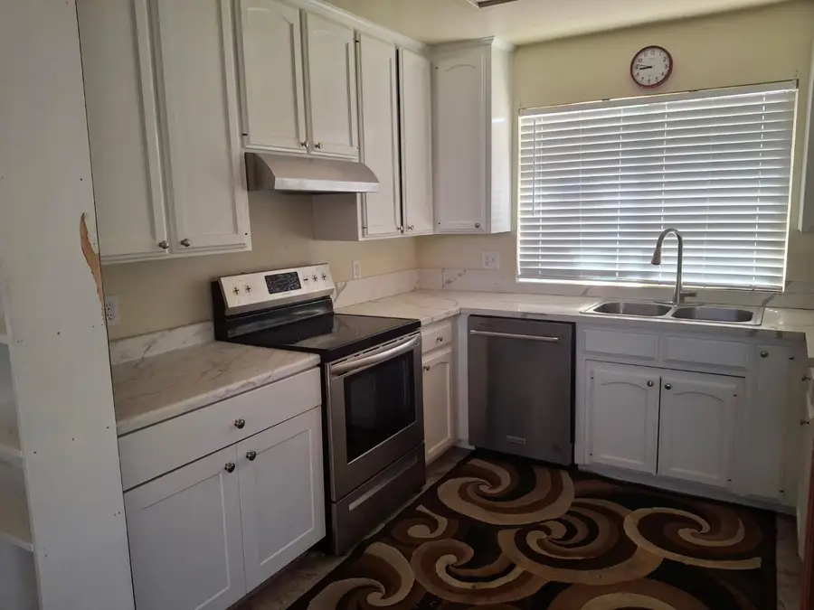 2295 N Lodi Avenue, Fresno, CA 93722 - #3