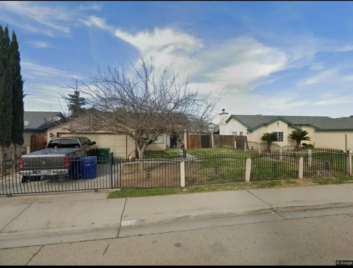 2596 Walnut Street, Selma, CA 93662 - #1