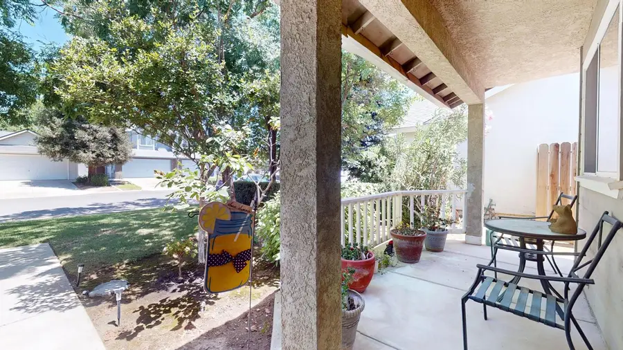 5829 W El Paso, Fresno, CA 93722 - #3