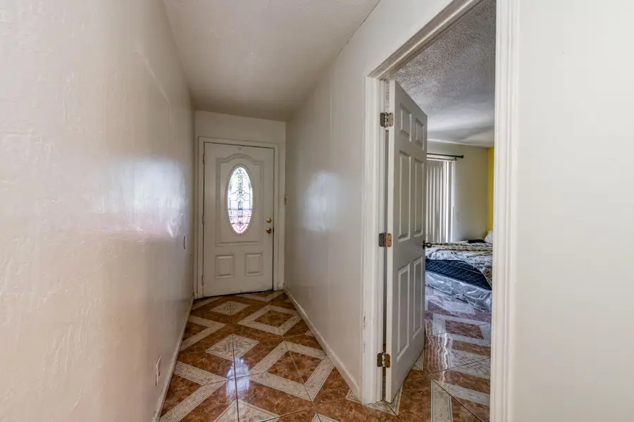 4767 E Orleans Avenue, Fresno, CA 93702 - #2
