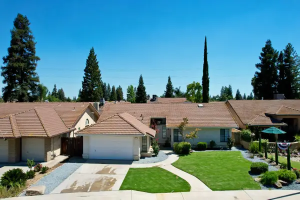 2042 Sample Avenue, Clovis, CA 93611