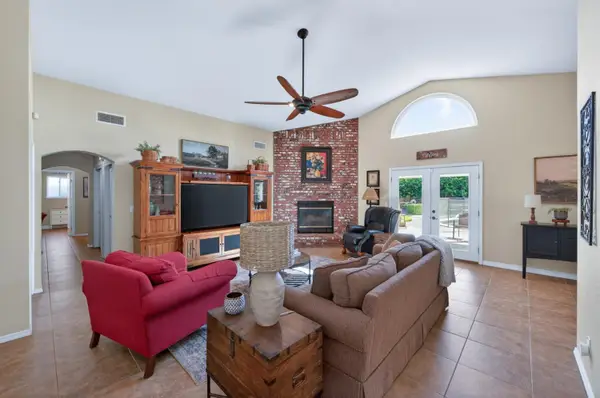 3055 Fairmont Court, Madera, CA 93637