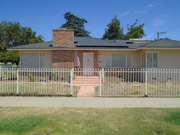 412 W Floradora Avenue, Fresno, CA 93728