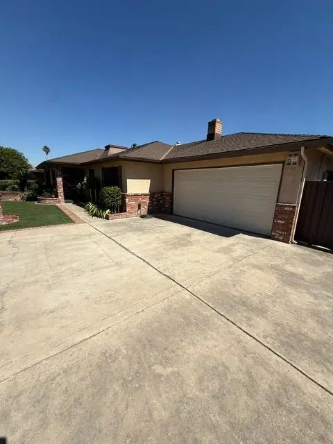 6374 N 5th Street, Fresno, CA 93710 - #2