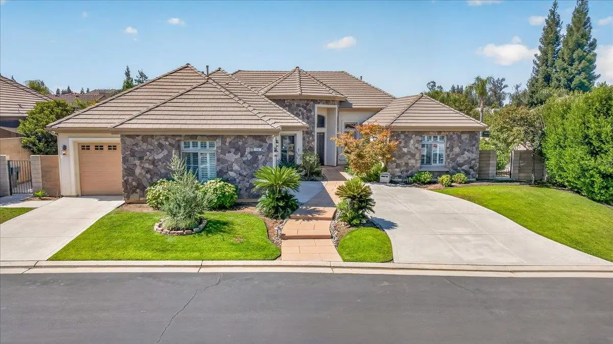 1361 E Rosemont Lane, Fresno, CA 93730 - #1