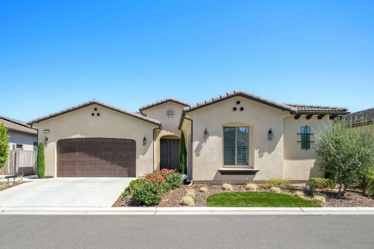 11298 N Via San Toma Drive, Fresno, CA 93730 - #1