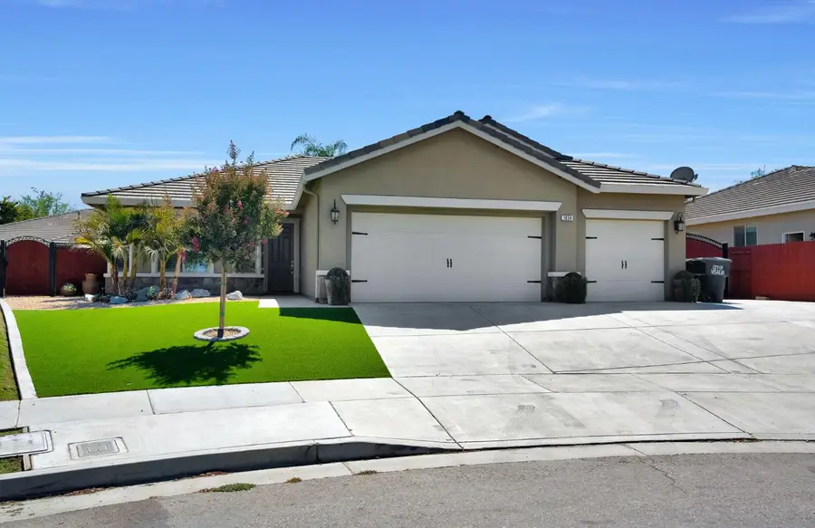 1834 N Leila Street, Visalia, CA 93291 - #2
