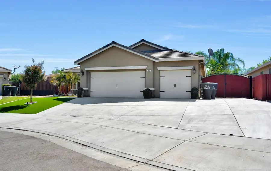 1834 N Leila Street, Visalia, CA 93291 - #3