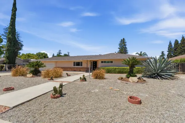 2530 W Fir Avenue, Fresno, CA 93711
