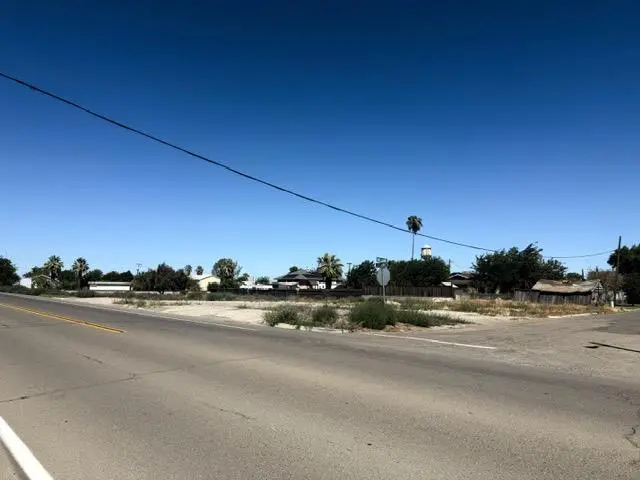 5700 Williams Avenue, Tranquillity, CA 93668 - #1