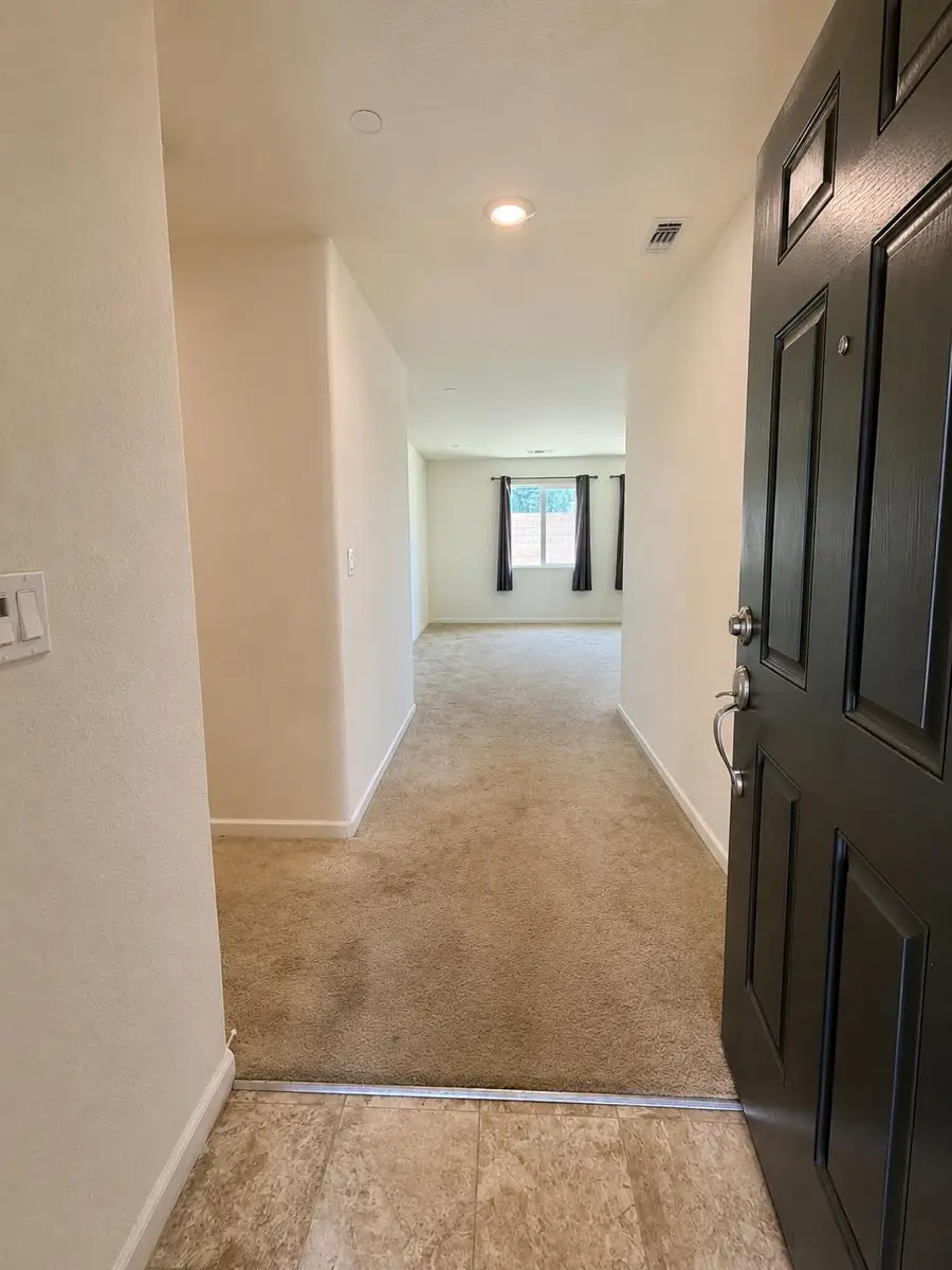 5433 E Eugenia Avenue, Fresno, CA 93727 - #3