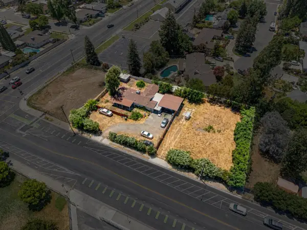 4627 N Maple Street, Fresno, CA 93726