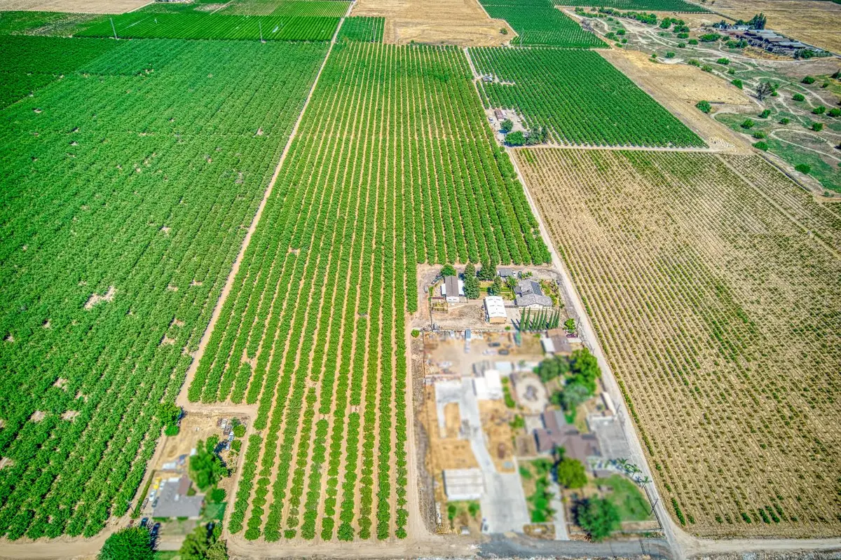 3590 S Mccall Avenue, Sanger, CA 93657 - #1