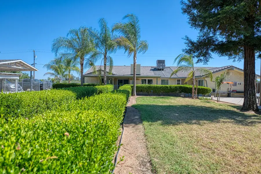 3590 S Mccall Avenue, Sanger, CA 93657 - #2
