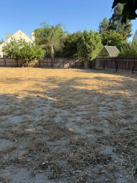 4238 W Capitola Avenue, Fresno, CA 93722 - #3
