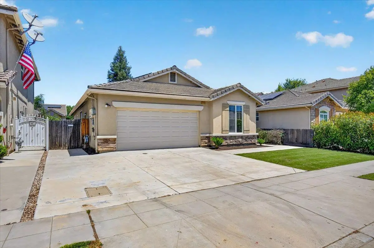 7444 E Dayton Avenue, Fresno, CA 93737 - #1