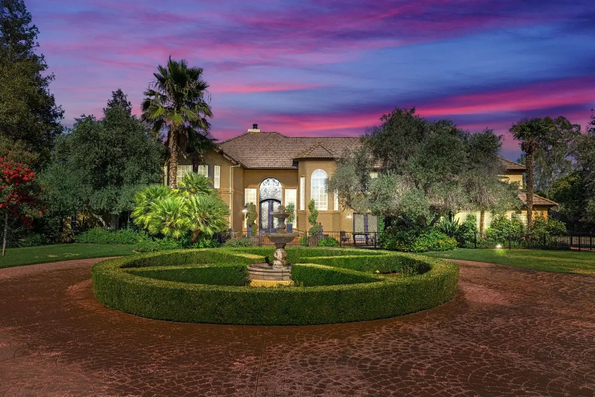 5334 N Marjan Avenue, Clovis, CA 93619 - #1