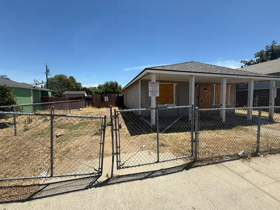 1019 S Cedar Avenue, Fresno, CA 93702 - #2
