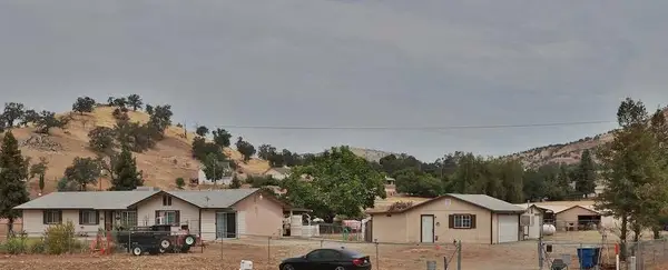 6088 Big Oak Road, Sanger, CA 93657