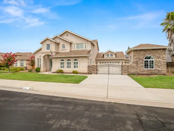 85 N Fairfax Avenue, Clovis, CA 93612