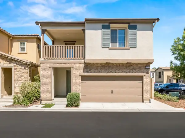 2569 Mustang Drive, Clovis, CA 93612