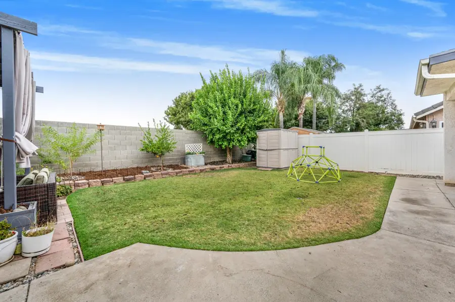 2596 E Plymouth Way, Fresno, CA 93720 - #3