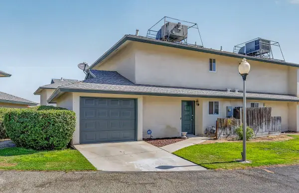 4853 N Winery Circle #115, Fresno, CA 93726