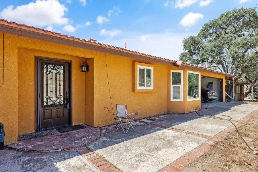 35548 Hummingbird Lane, Yokuts Valley, CA 93675 - #2