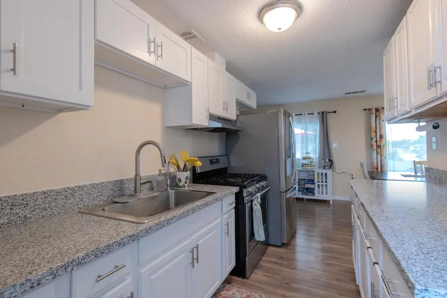 6397 W Clinton Avenue, Fresno, CA 93723 - #3