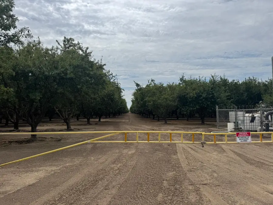 18700 Road 16, Chowchilla, CA 93610 - #2