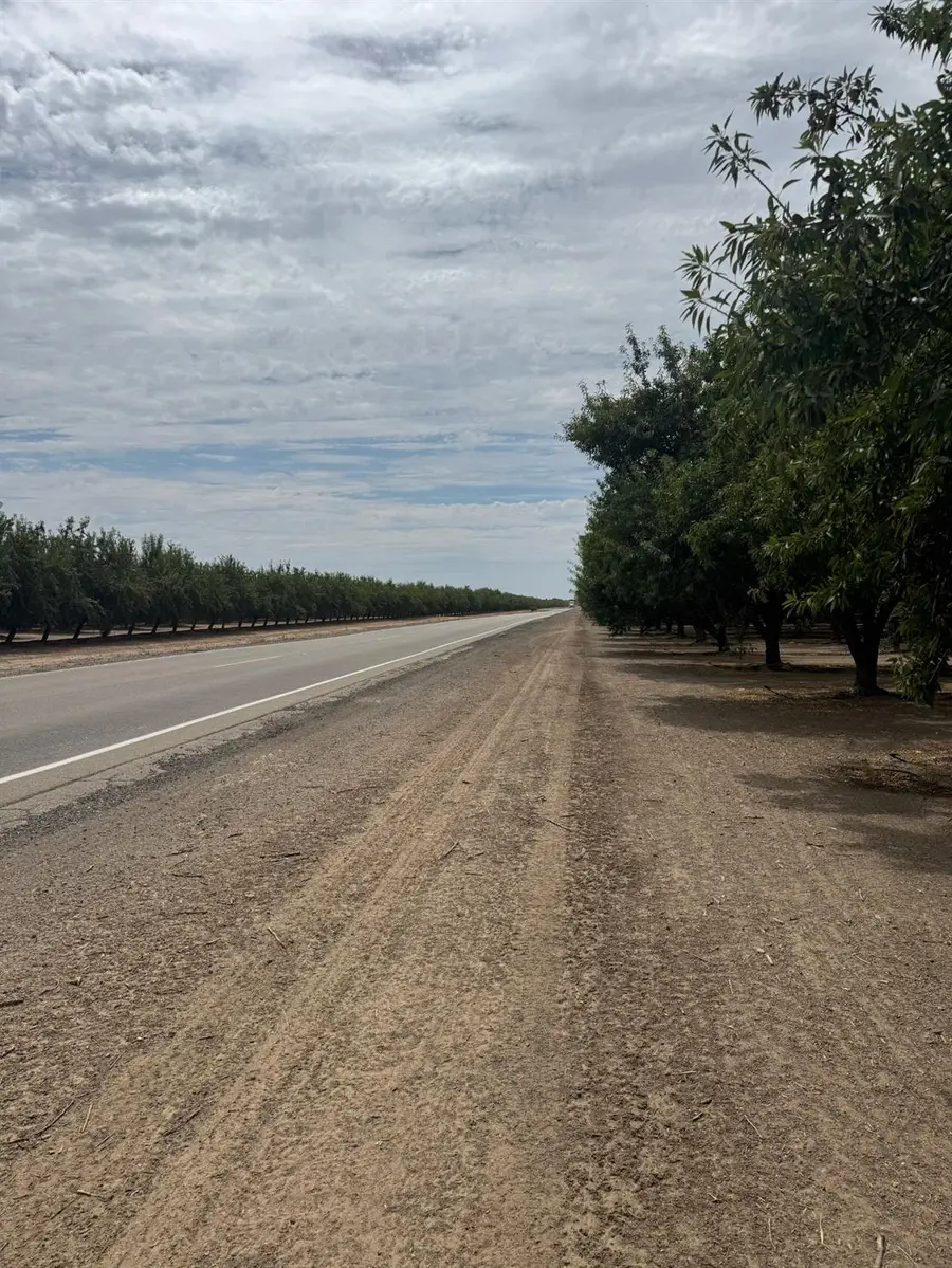 18700 Road 16, Chowchilla, CA 93610 - #3
