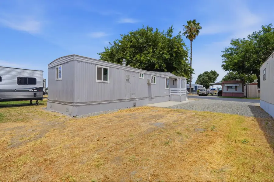 12846 Lacey Boulevard #15, Hanford, CA 93230 - #2