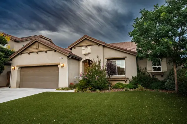 739 Hermosa Avenue, Clovis, CA 93619
