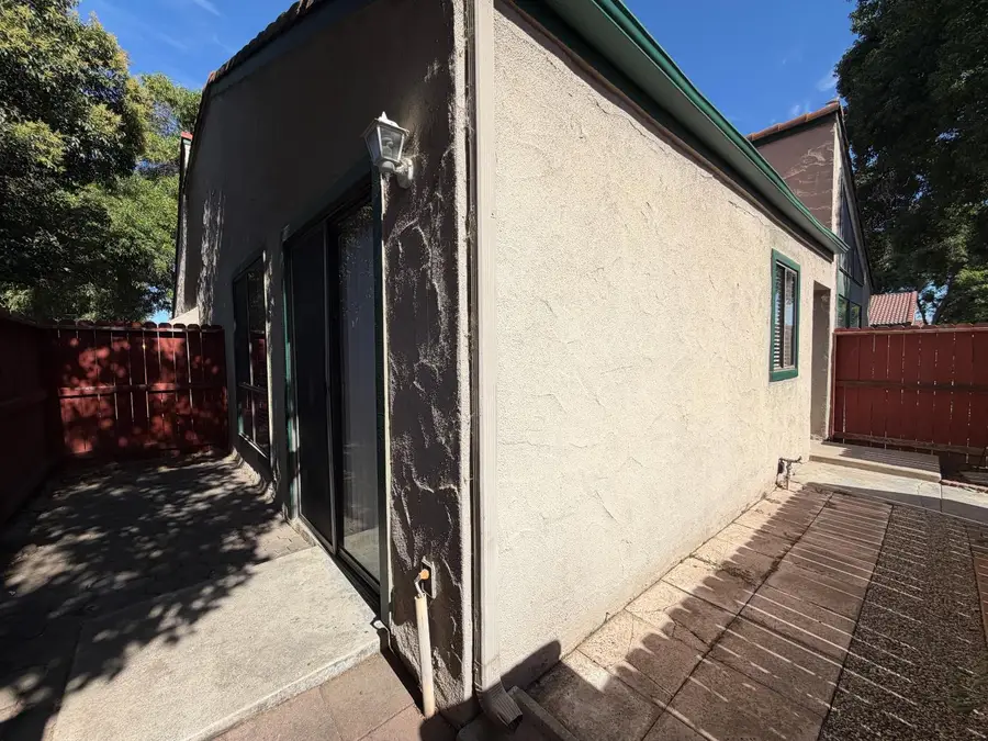 5965 E Shields Avenue #117, Fresno, CA 93727 - #3