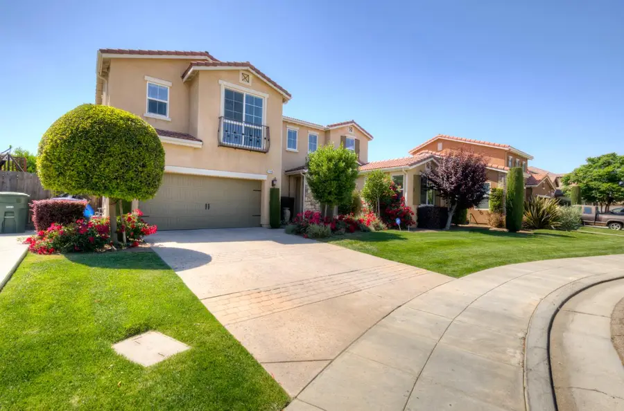 1148 Cordova Avenue, Clovis, CA 93619 - #2