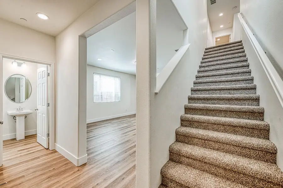 7452 E Homan Avenue, Fresno, CA 93737 - #3
